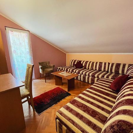 Vila Duricic 300M Od Mora Hotell Ðenovići Eksteriør bilde