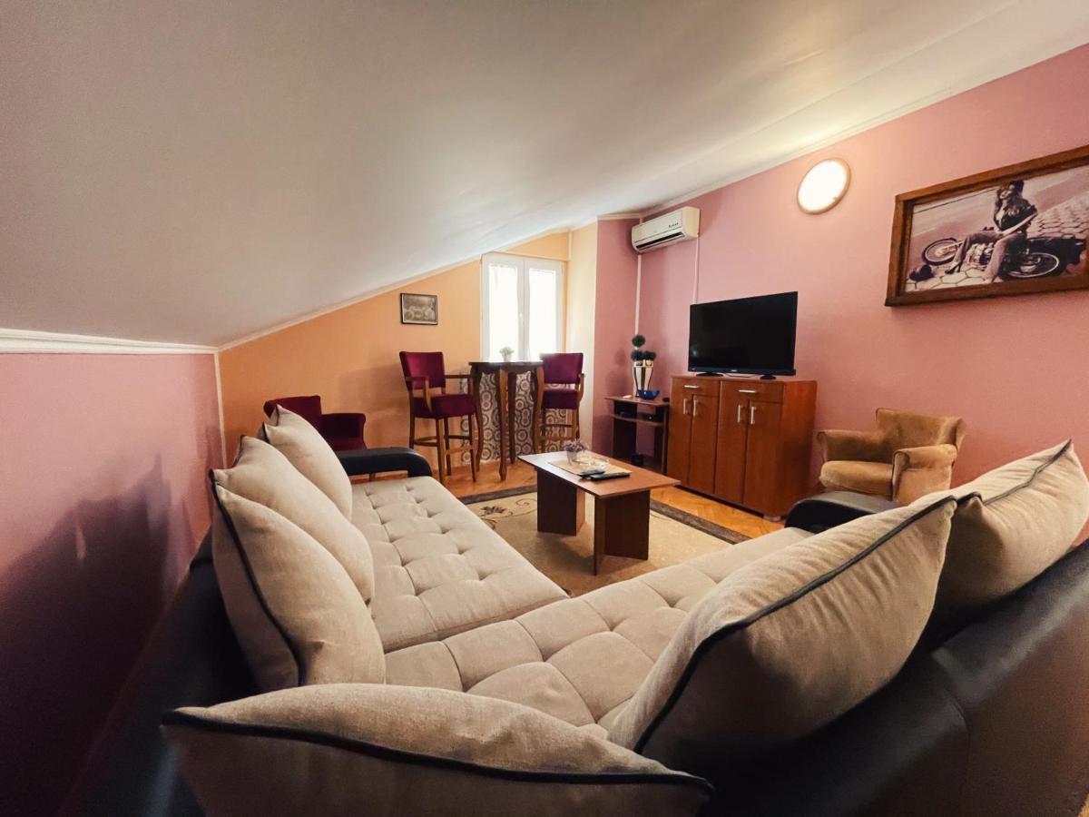 Vila Duricic 300M Od Mora Hotell Ðenovići Eksteriør bilde