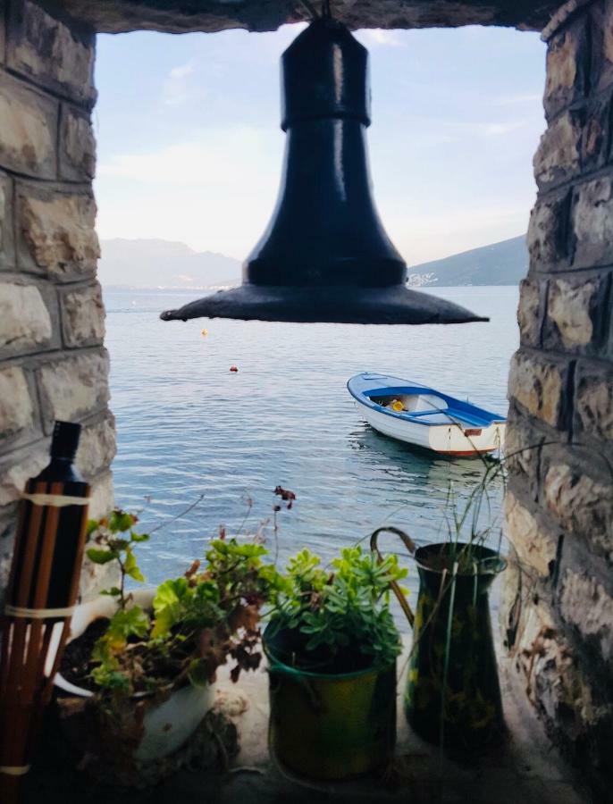 Vila Duricic 300M Od Mora Hotell Ðenovići Eksteriør bilde