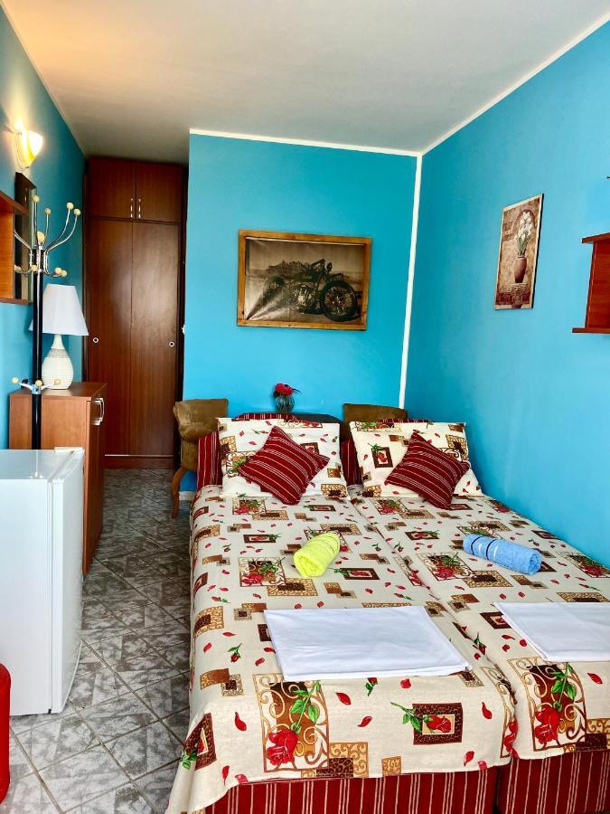 Vila Duricic 300M Od Mora Hotell Ðenovići Eksteriør bilde