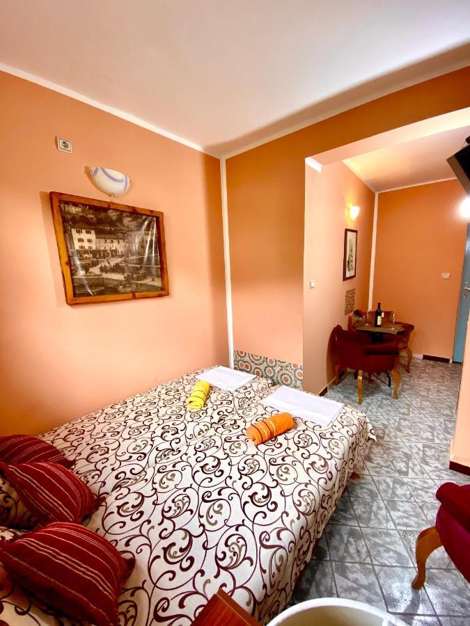Vila Duricic 300M Od Mora Hotell Ðenovići Eksteriør bilde