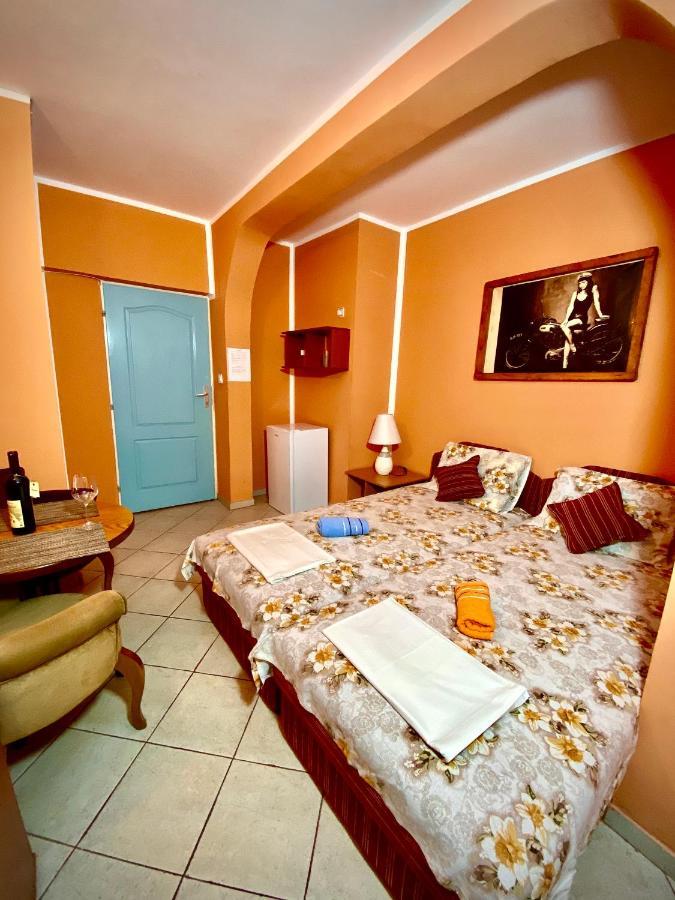 Vila Duricic 300M Od Mora Hotell Ðenovići Eksteriør bilde