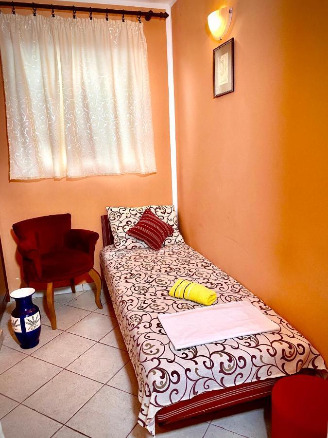 Vila Duricic 300M Od Mora Hotell Ðenovići Eksteriør bilde