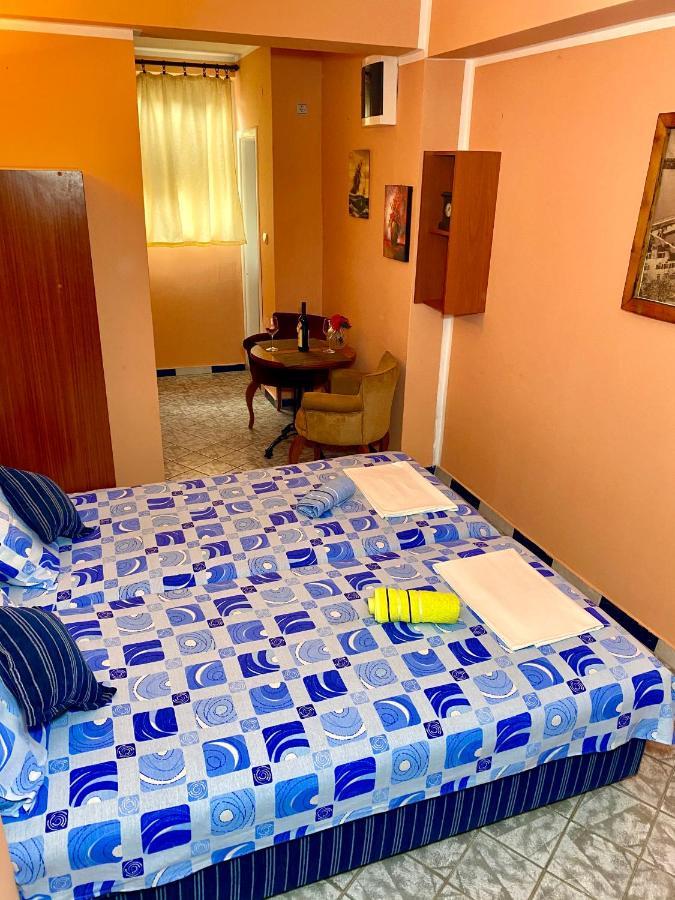Vila Duricic 300M Od Mora Hotell Ðenovići Eksteriør bilde