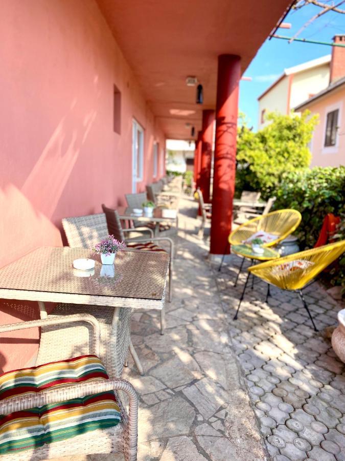 Vila Duricic 300M Od Mora Hotell Ðenovići Eksteriør bilde