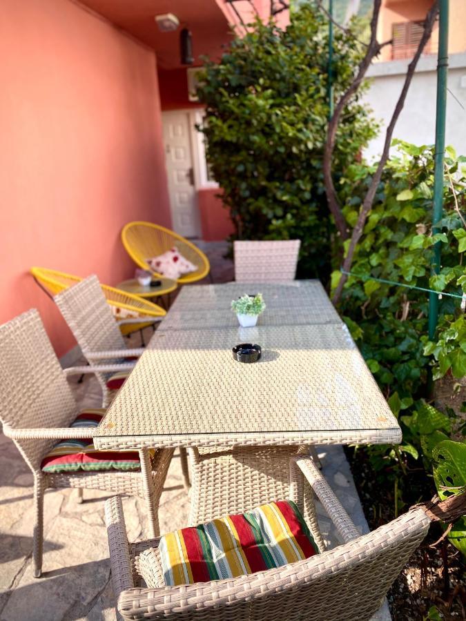 Vila Duricic 300M Od Mora Hotell Ðenovići Eksteriør bilde